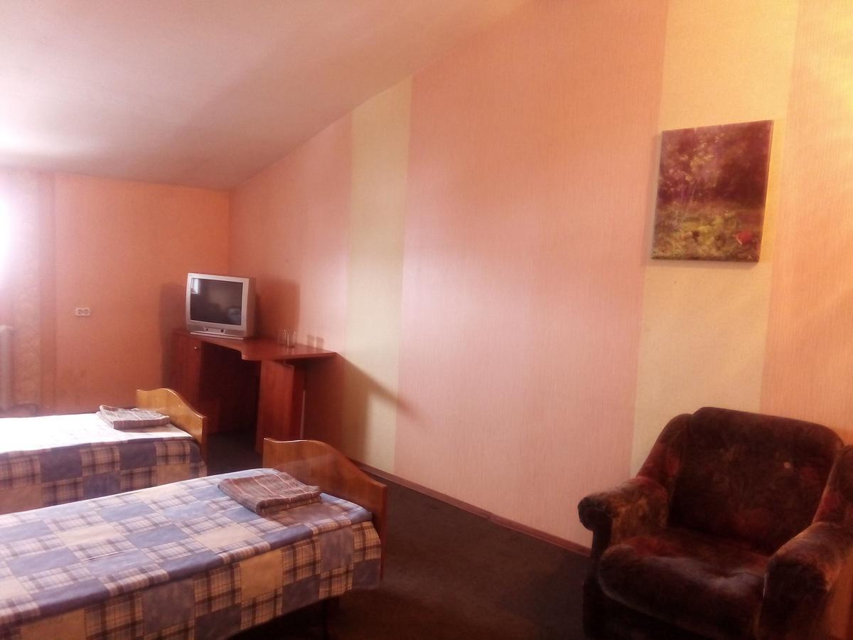Kadm Motel มินสก์ ภายนอก รูปภาพ